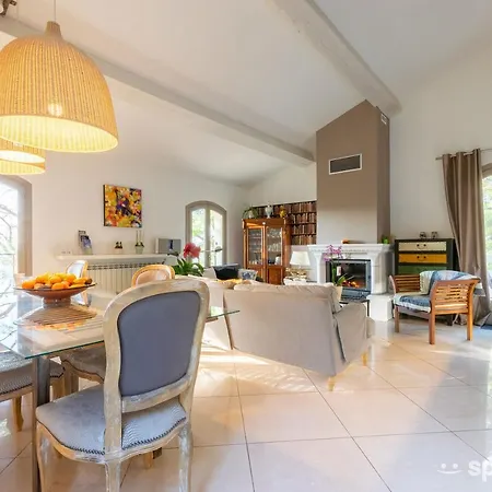 Vendégház Des Roches A 5*
